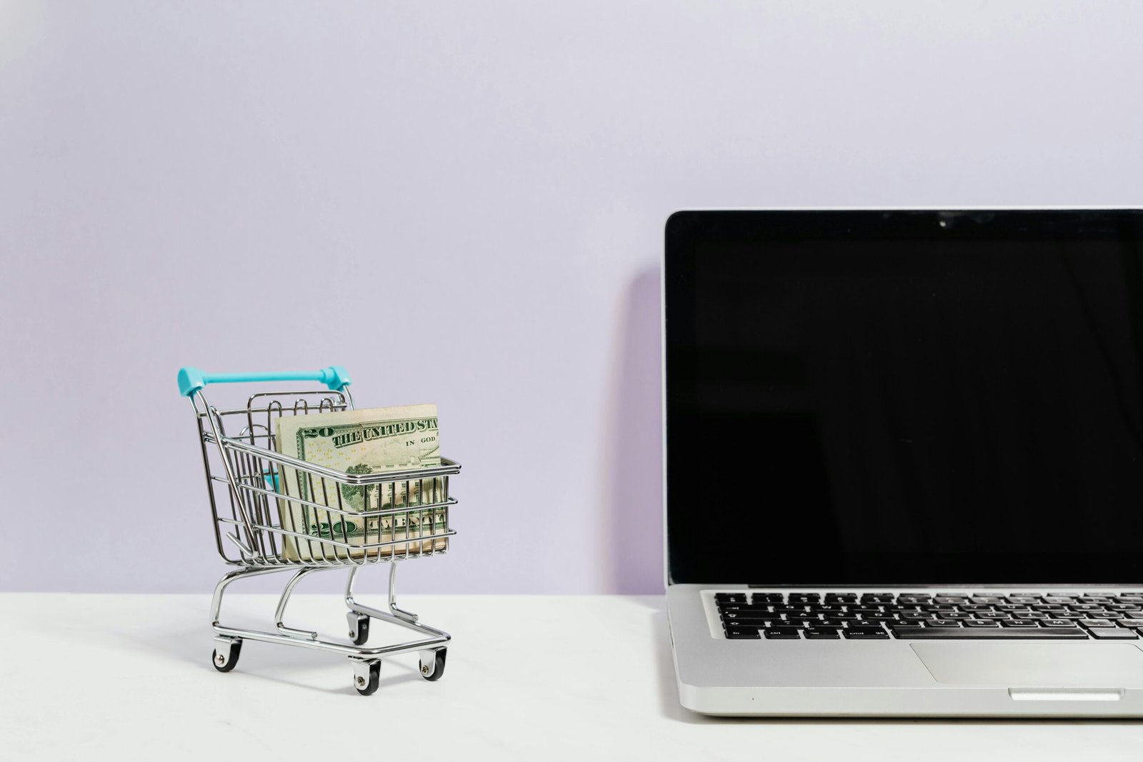 Laptop & Desktop Supplier in Vadodara
